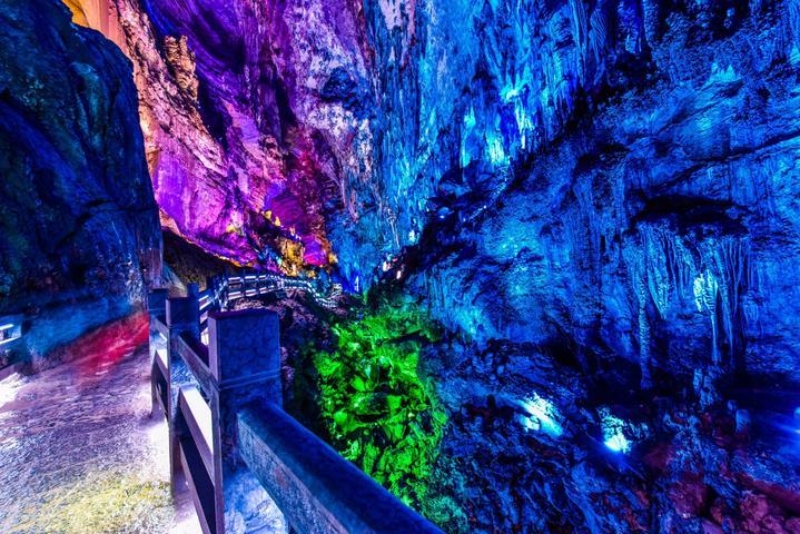 荣誉时刻!思特奇获评“2023年度数字经济创新十大领航企业”