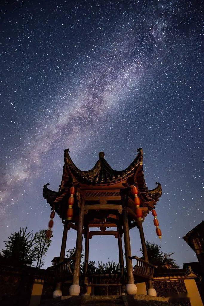 上眼皮下垂怎么按摩才能好？游戏画面