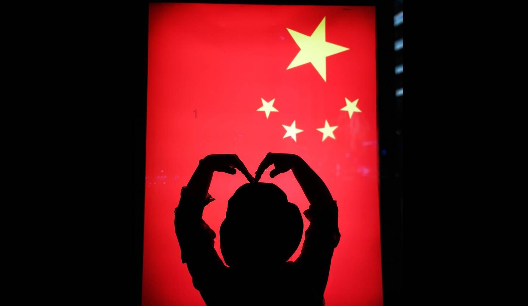 逃出昏暗的地下室