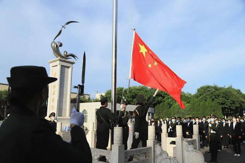 2024年黑龙江省首趟哈尔滨—齐齐哈尔烤肉专列启动运行