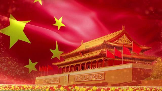 出身乡村却成阔太太榜首，靠婚姻上位，邓文迪靠啥成功？游戏画面