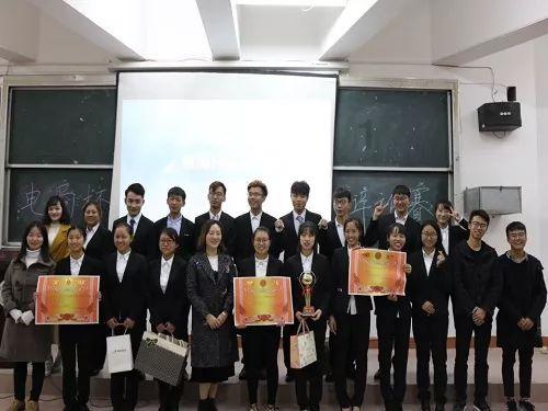 尼日尔西部一村庄遭袭 22人死亡