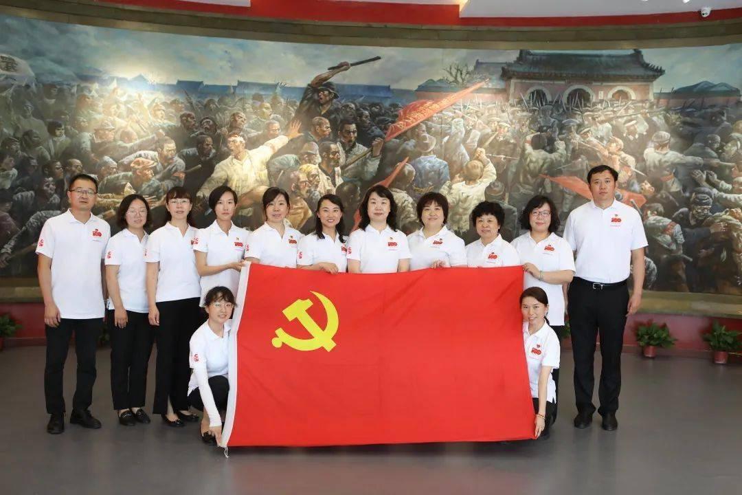 拯救船中女孩
