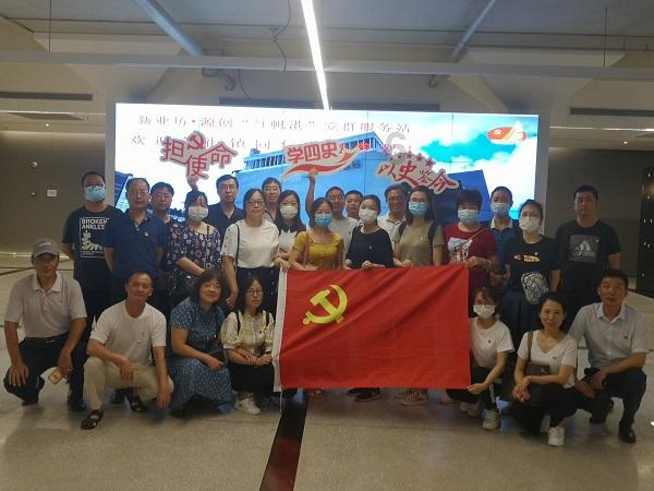 南京中大医院离隆基广场近还是离金鹰广商厦近？游戏画面