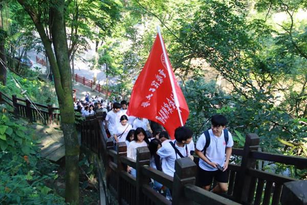如何上好一年级新生第一课 我是小学生游戏画面